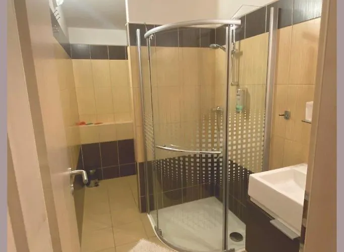 Tiva Affittacamere 3*