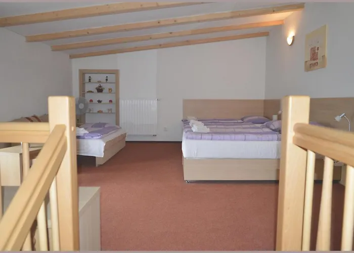 Tiva בית הארחה אוסטרבה